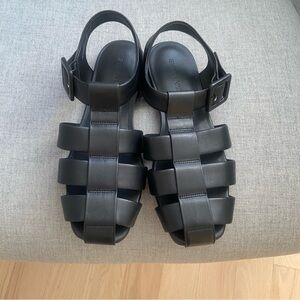 Everlane The Day Fisherman Sandal in Black Leather size 8